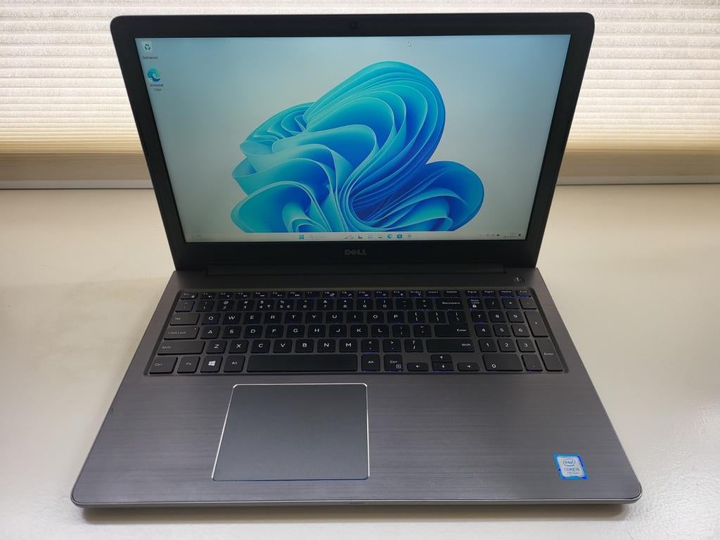 De Dell Vostro i5 8GB RAM + 256GB SSD met lichtgevende keys!, Ophalen of Verzenden, Zo goed als nieuw, 15 inch, 2 tot 3 Ghz