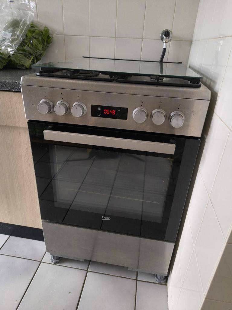 Beko gasfornuis 60x60x86 cm lbh, Ophalen, 4 kookzones, Gas, Vrijstaand