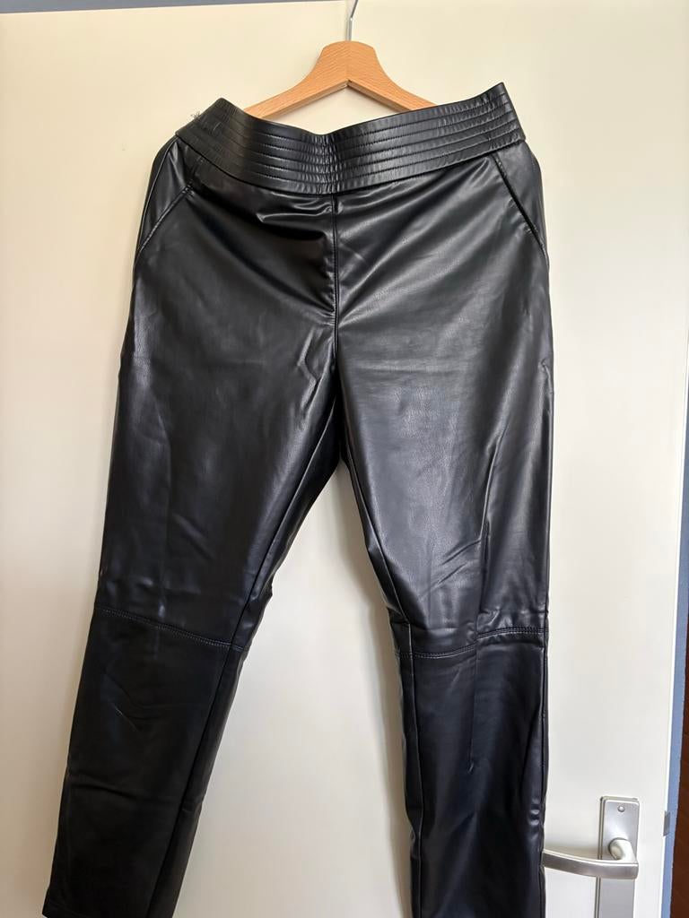 Rosner vegan leather skinny broek maat 44, Zwart, Maat 42/44 (L), Ophalen of Verzenden, Lang