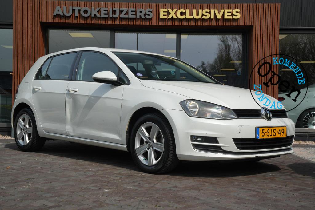 Volkswagen Golf 1.2 TSI Highline Cruise Control Groot Scherm, Voorwielaandrijving, Euro 5, Gebruikt, Zwart