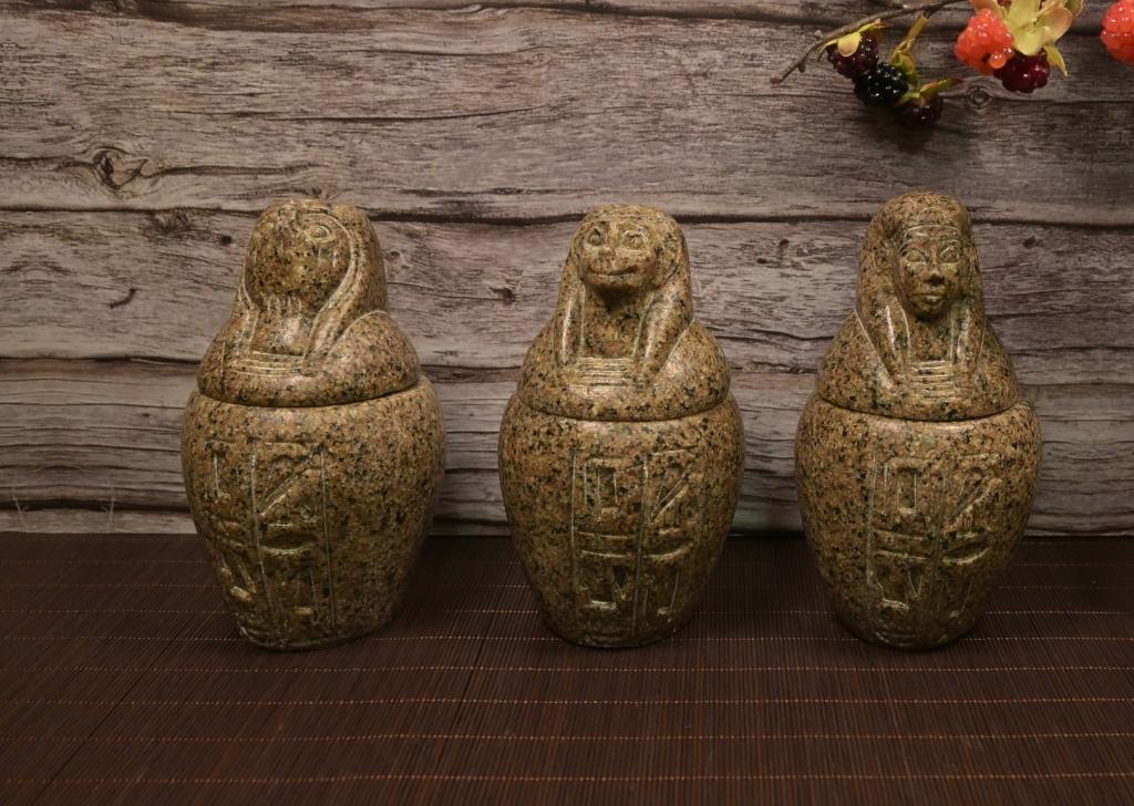 Vintage; 3 Egyptische canopische granieten vazen - J.HEN.01M, Verzenden