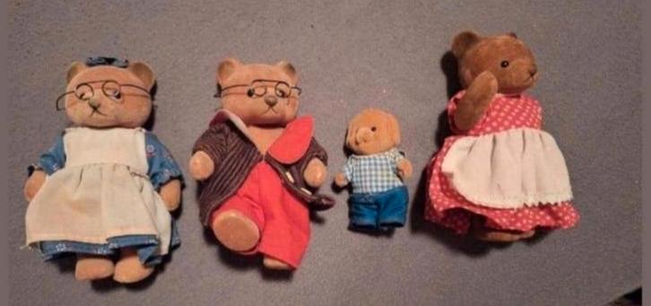 Schattige Berenfamilie Knuffels - 4 Stuks, Kinderen en Baby's, Speelgoed | Knuffels en Pluche, Gebruikt, Beer, Middelgroot (20 tot 80 cm)