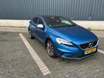 Volvo V40 2.0 T4 Business Sport | R-Design 2018 Blauw, Voorwielaandrijving, Blauw, Handgeschakeld, Particulier