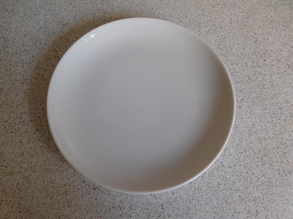 Bord 20 cm. Move Arzberg, Ophalen of Verzenden, Zo goed als nieuw, Bord(en), Overige stijlen