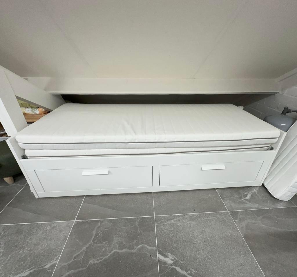 IKEA Brimnes bedbank, Huis en Inrichting, Ophalen, Gebruikt, Wit, Tweepersoons