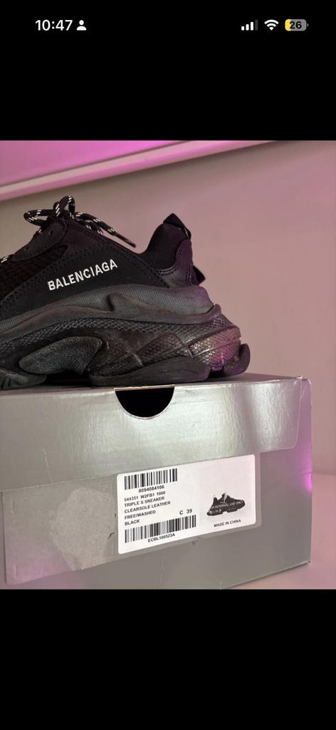Balenciaga triple s maat 39, Kleding | Heren, Schoenen, Ophalen of Verzenden, Zo goed als nieuw, Zwart