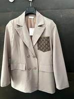 Stijlvol taupe kleur colbert met Gucci-achtige Zakdetails 40, Kleding | Dames, Maat 38/40 (M), Beige, Ophalen of Verzenden, Zo goed als nieuw