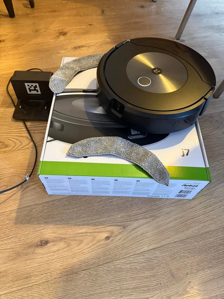 iRobot Roomba j7 Robotstofzuiger - Slim en Krachtig, Ophalen of Verzenden, Zo goed als nieuw, Reservoir, Robotstofzuiger