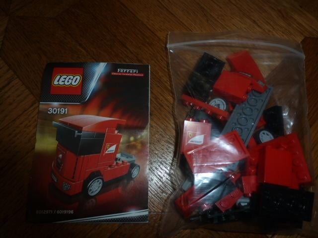 NIEUW Lego 30191 FERRARI SCUDERIA truck, Kinderen en Baby's, Speelgoed | Duplo en Lego, Ophalen of Verzenden, Nieuw, Complete set