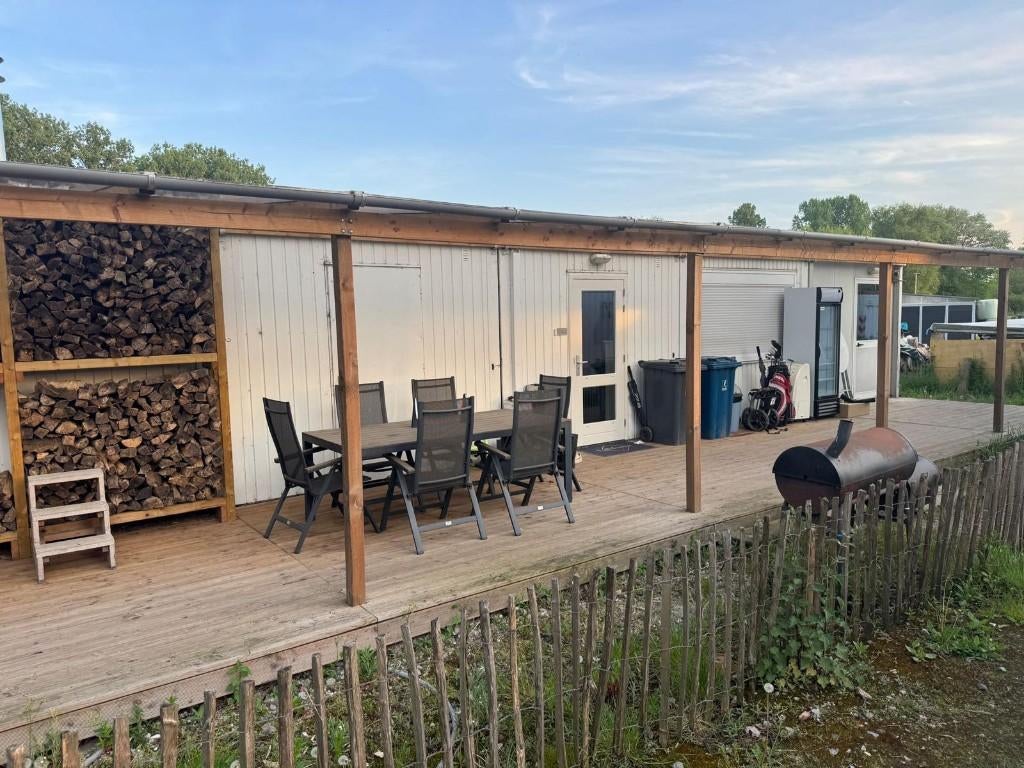 Ruime woonunit (108 m²) met veranda - direct beschikbaar, Ophalen