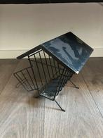 Zwart metalen hooiruif en 2 konijnen voerbakjes, Dieren en Toebehoren, Ophalen, Gebruikt, Voerbakje