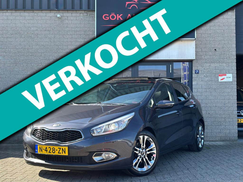 Kia Cee'd 1.6 GDI Plus Pack / Pano / Line Assist / Carplay /, Auto's, Kia, Euro 5, 135 pk, Gebruikt, 4 cilinders