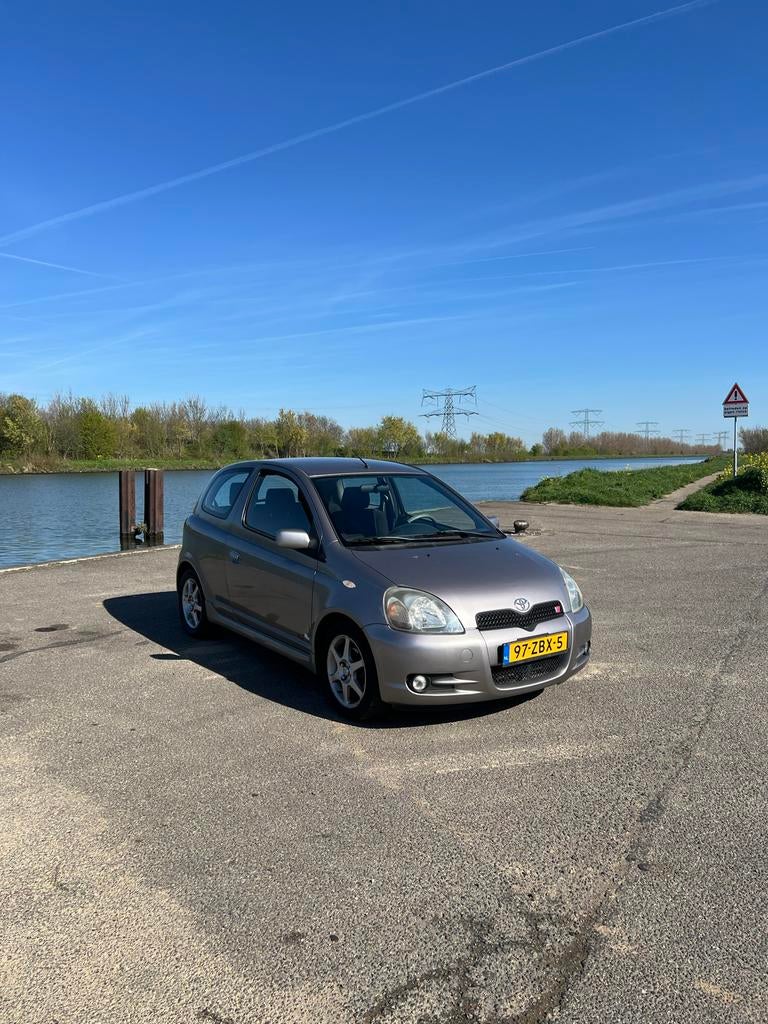 Toyota Yaris VVT-i 1.5 2002, 1497 cc, 31 €/maand, 400 kg, Particulier