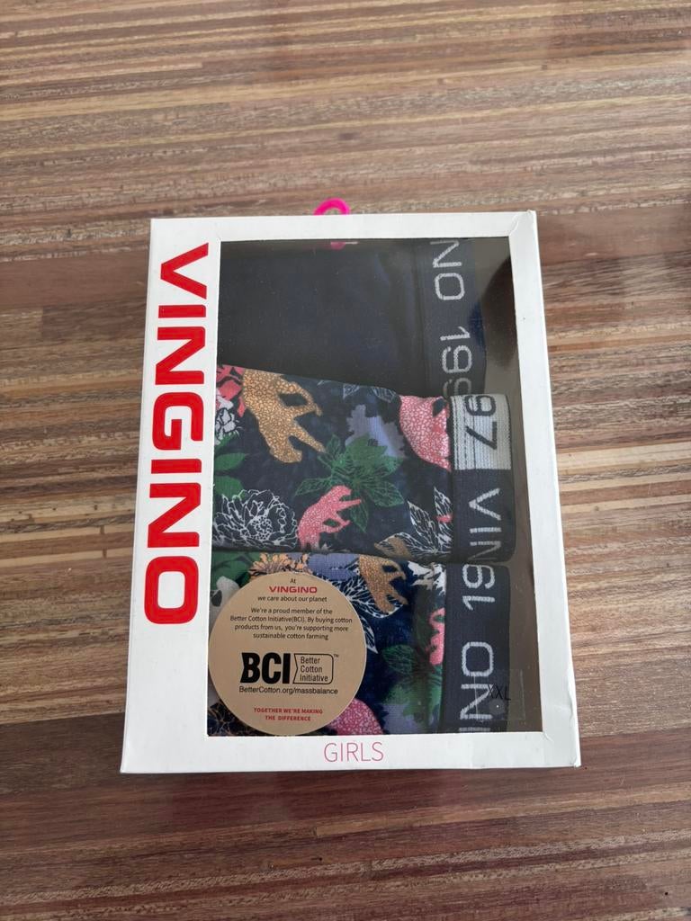 Set, 2 hipsters en topje, van Vingino maat xxl (170-176), Ophalen of Verzenden, Nieuw, Meisje, Nacht- of Onderkleding