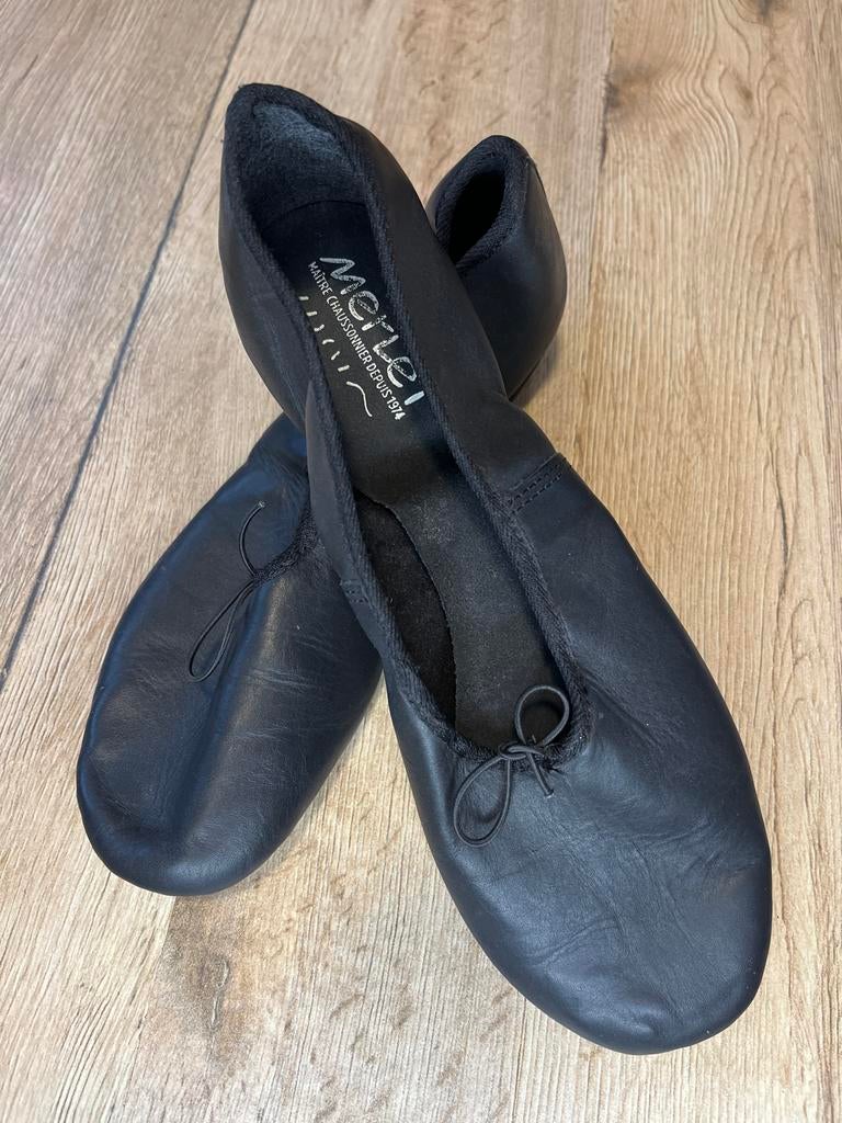 Dansschoenen leer mt 40 - Binnengebruik, Sport en Fitness, Ophalen of Verzenden, Gebruikt, Schoenen