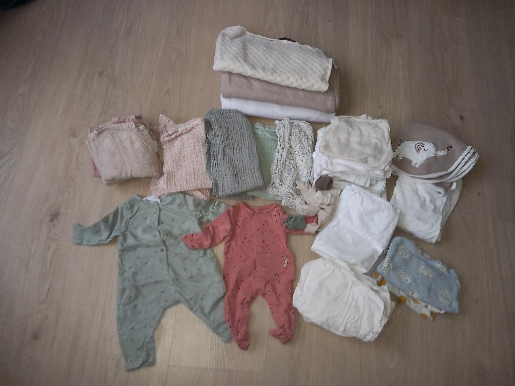 Dekentjes lakens wieg bedje hydrofiel doeken en babykleding, Kinderen en Baby's, Babykleding | Maat 62, Ophalen of Verzenden, Zo goed als nieuw