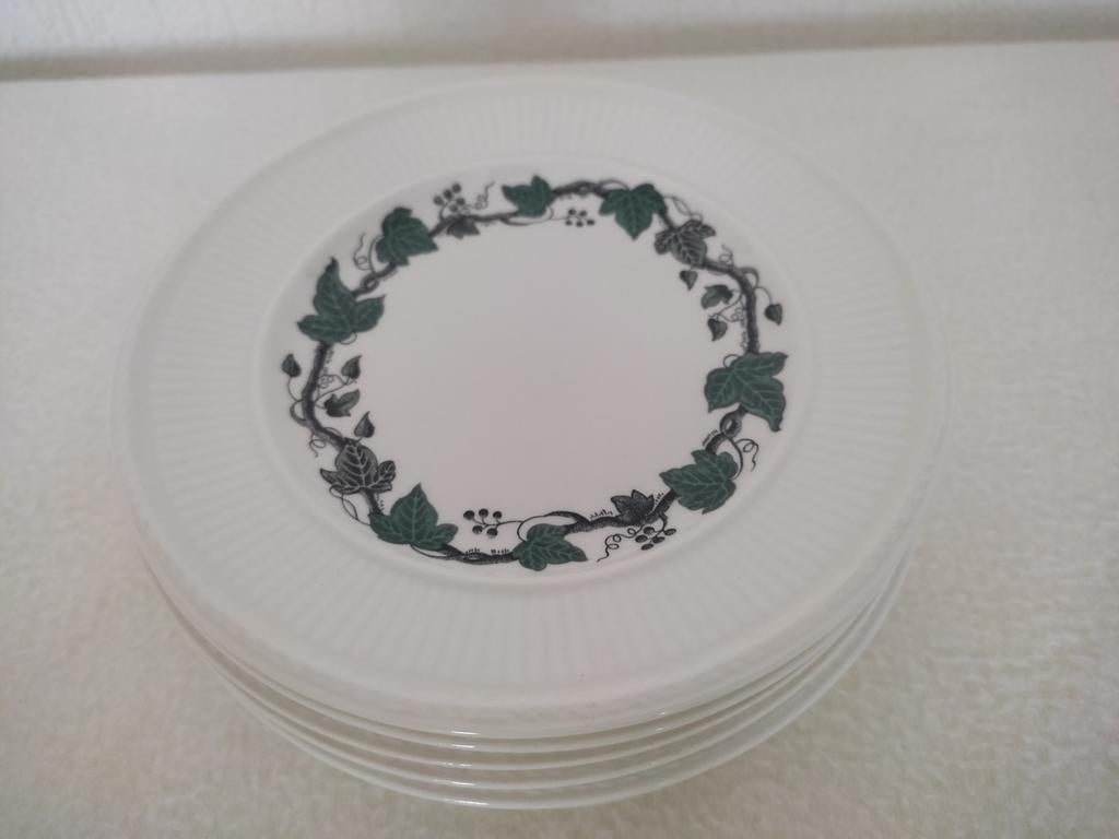 Wedgwood Stratford Borden Set, Ophalen of Verzenden, Zo goed als nieuw, Bord(en), Wedgwood