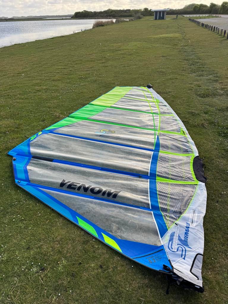 S2 Maui 8.2 Venom Windsurfzeil 2022, Watersport en Boten, Windsurfen, Ophalen, Gebruikt, Zeil, 7 m² of meer