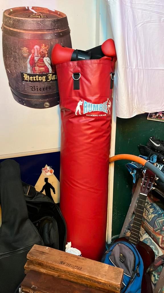 Bokszak en handschoenen, Sport en Fitness, Boksen, Zo goed als nieuw, Bokszak, Ophalen