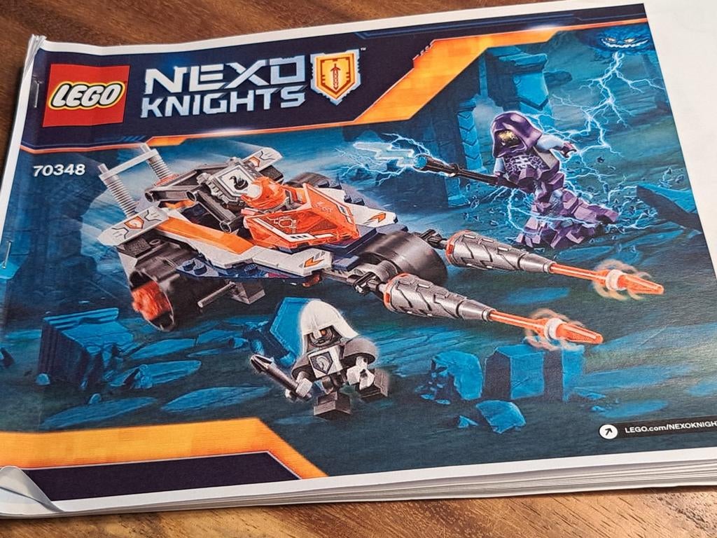 Lego nexo knights 70348 Lance's twin jouster, Ophalen of Verzenden, Zo goed als nieuw, Complete set, Lego