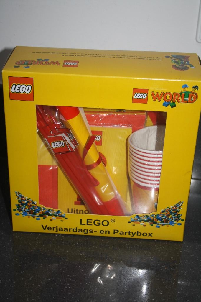 Lego unieke verjaardags partybox nieuw, Ophalen of Verzenden, Nieuw, Complete set, Lego