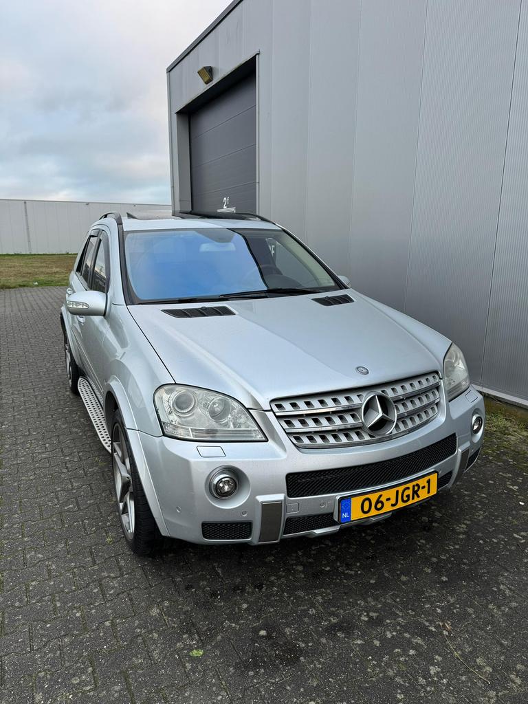 Mercedes ML 320 CDI 4 matic AMG - youngtimer, Auto's, Mercedes-Benz, Automaat, 255 €/maand, 2987 cc, 10 km/l