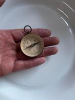 Antieke kompas, Ophalen