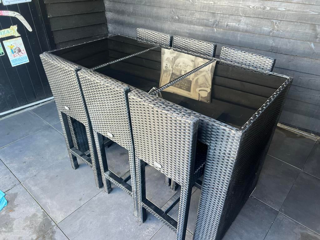 Zeer nette bartafel met zes krukken, Tuin en Terras, Tuintafels, Ophalen of Verzenden, Zo goed als nieuw, Rechthoekig, Wicker