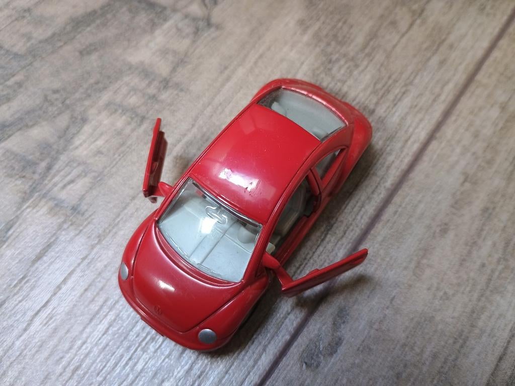 Volkswagen New Beetle van merk SIKU ( geen verpakking erbij!, Ophalen, Zo goed als nieuw