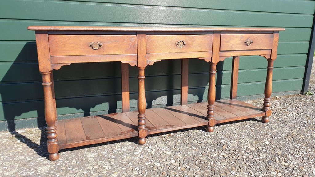 Houten sidetable met drie lades, Ophalen, Zo goed als nieuw, Kersenhout, 25 tot 50 cm