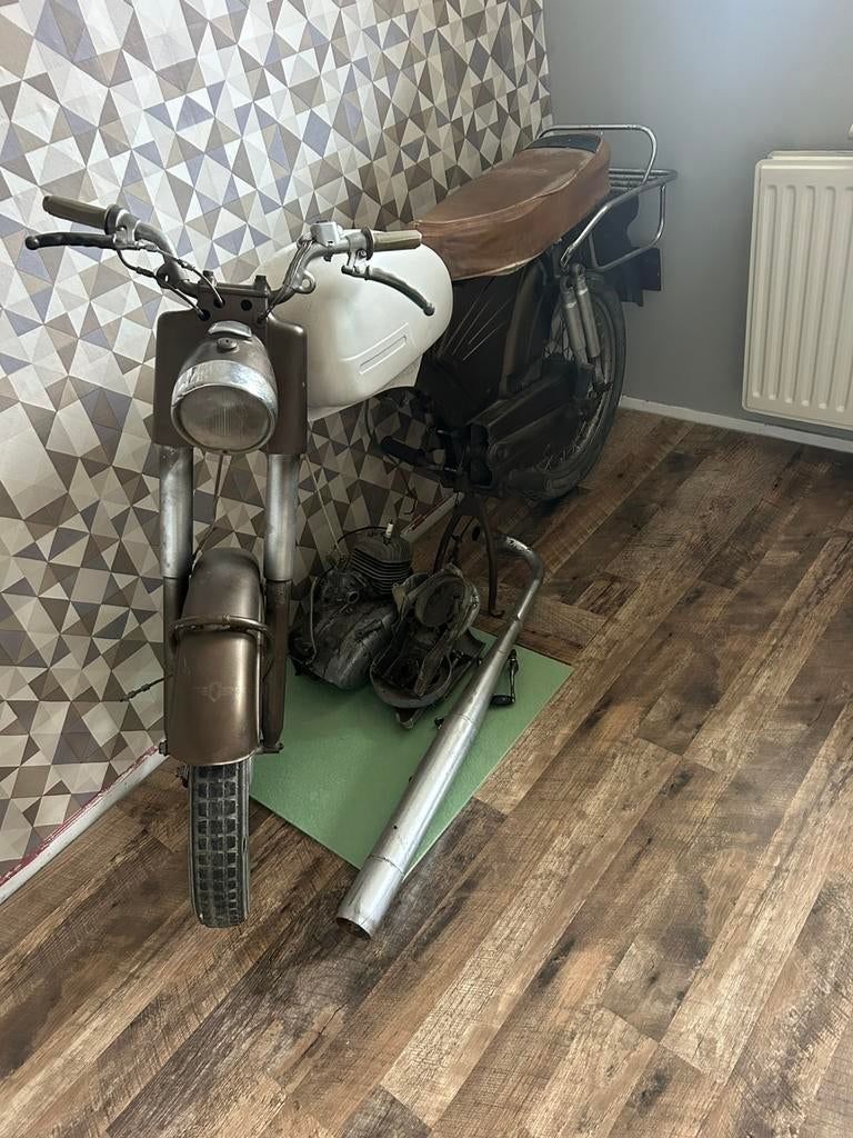 Zundapp 515 opknapper/onderdelen 4bak voet, Ophalen, Gebruikt, Maximaal 45 km/u, KS50