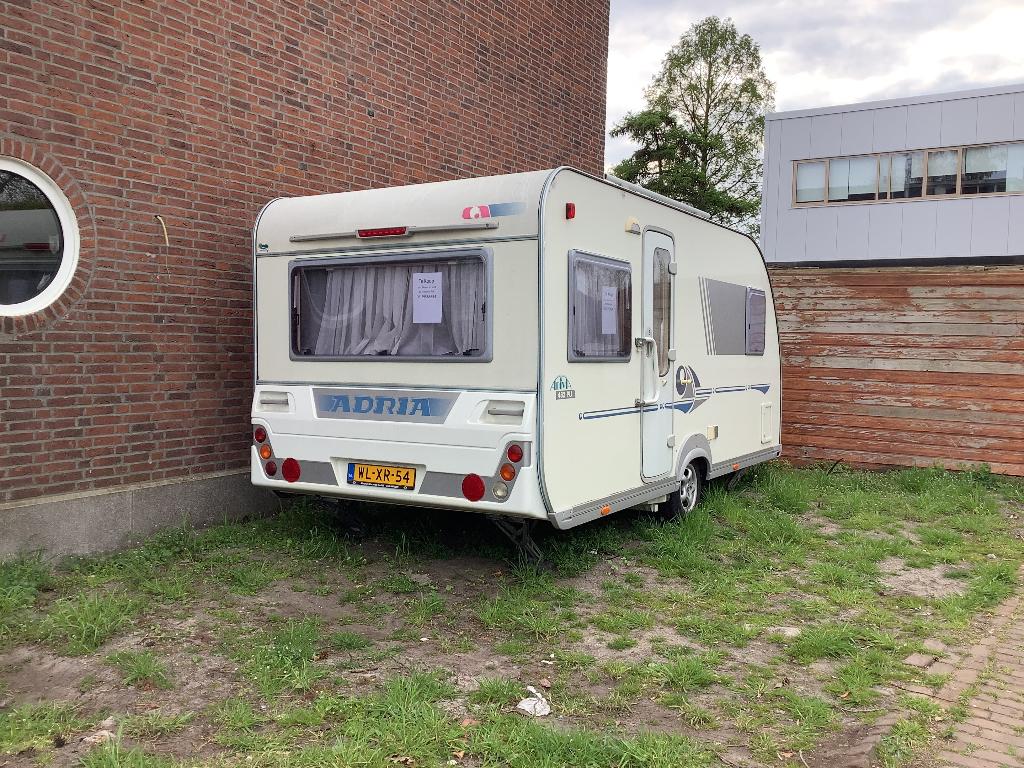 Caravan adria Adiva, 2 aparte bedden, Rondzit, Adria, 6 tot 7 meter
