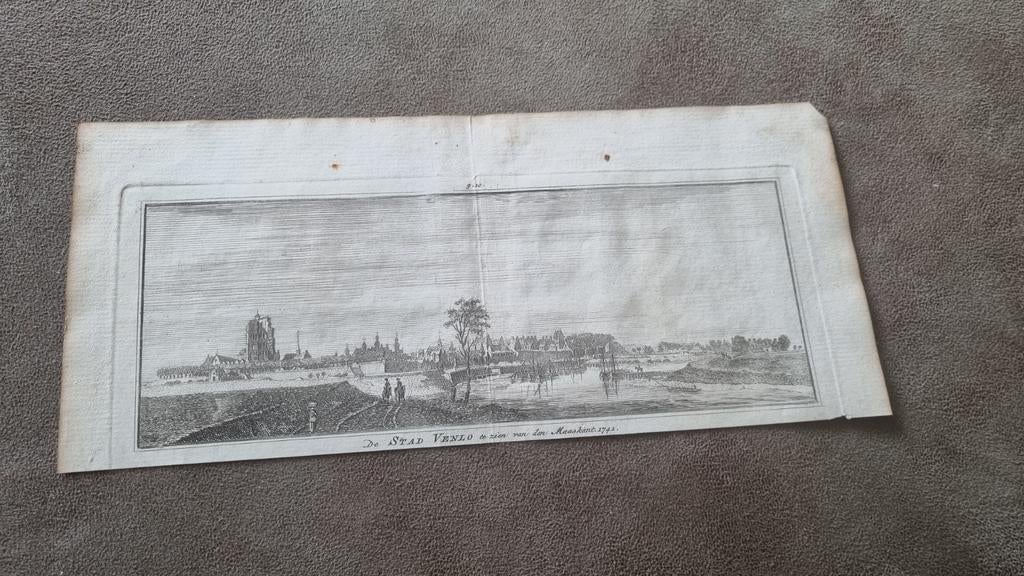 Antieke Gravure: De Stad Venlo te zien van den Maaskant 177, Stadsgezicht, Ophalen of Verzenden, 1700 - 1799, Origineel