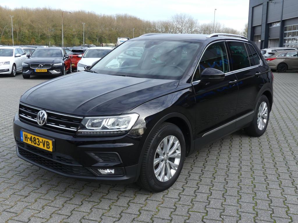 Volkswagen Tiguan 1.5 TSI Comfortline Business / Carplay / T, Voorwielaandrijving, Euro 6, 4 cilinders, Zwart