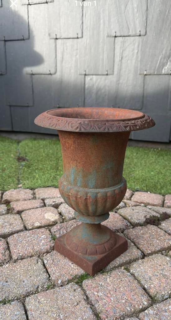 Gietijzeren tuinvaas, Tuin en Terras, Ophalen, Zo goed als nieuw