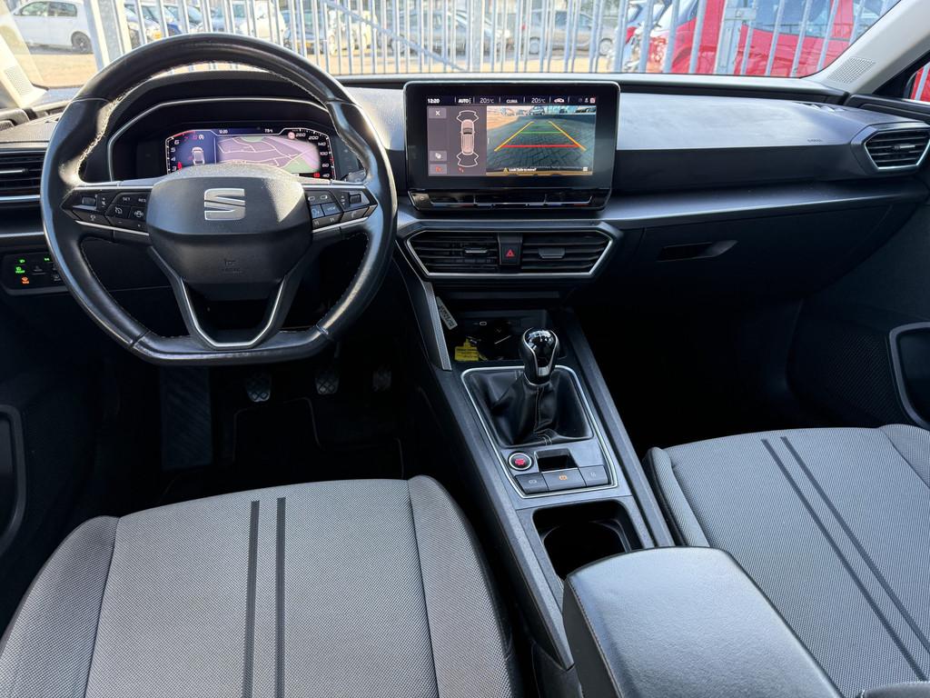 SEAT Leon Sportstourer 1.5 TSI Style Launch Edition Navigati, Auto's, Stof, 4 cilinders, Met garantie (alle), Leon