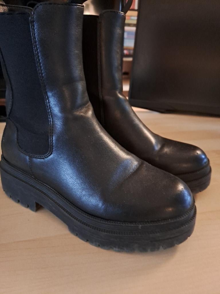Zwarte laarzen maat 37, Kleding | Dames, Schoenen, Ophalen of Verzenden