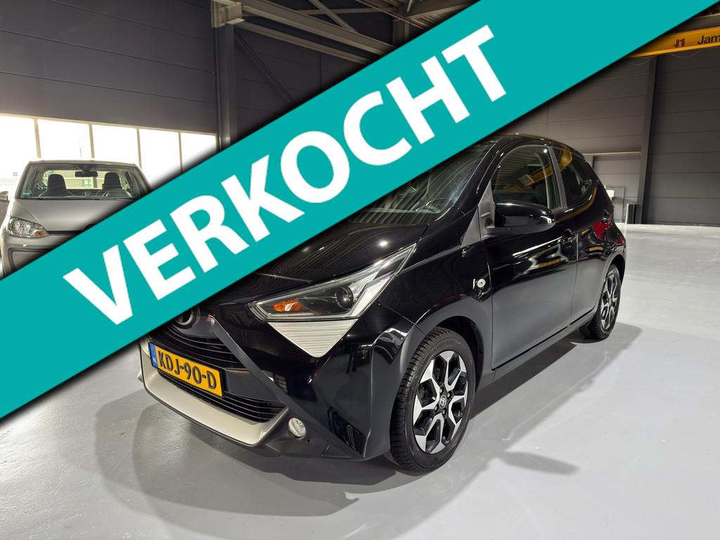 Toyota Aygo 1.0 VVT-i x Dealer onderhouden | CarPlay | Camer, Voorwielaandrijving, Stof, Gebruikt, Euro 6