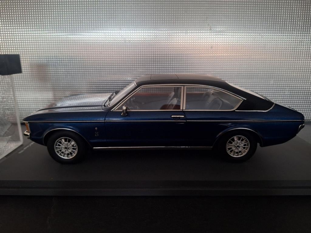 Ford Granada Coupe 1972 Resin model Schaal 1:18, Overige merken, Nieuw, Ophalen of Verzenden, Schuco