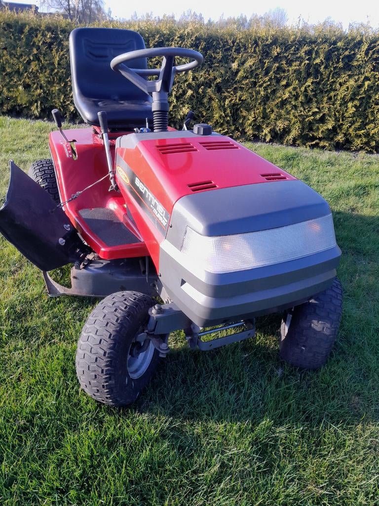 Te koop sentinel zitmaaier, Tuin en Terras, Zitmaaiers, Ophalen, Gebruikt