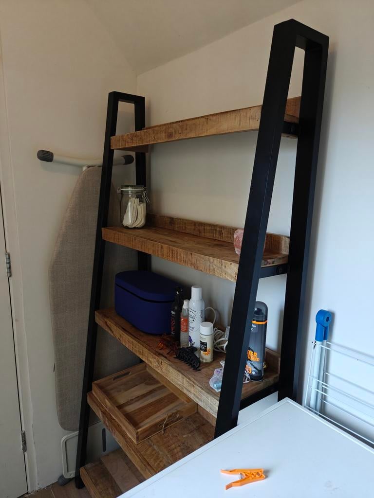 Mango houten kast met stalen frame, Huis en Inrichting, Kasten | Stellingkasten, Ophalen of Verzenden, Zo goed als nieuw