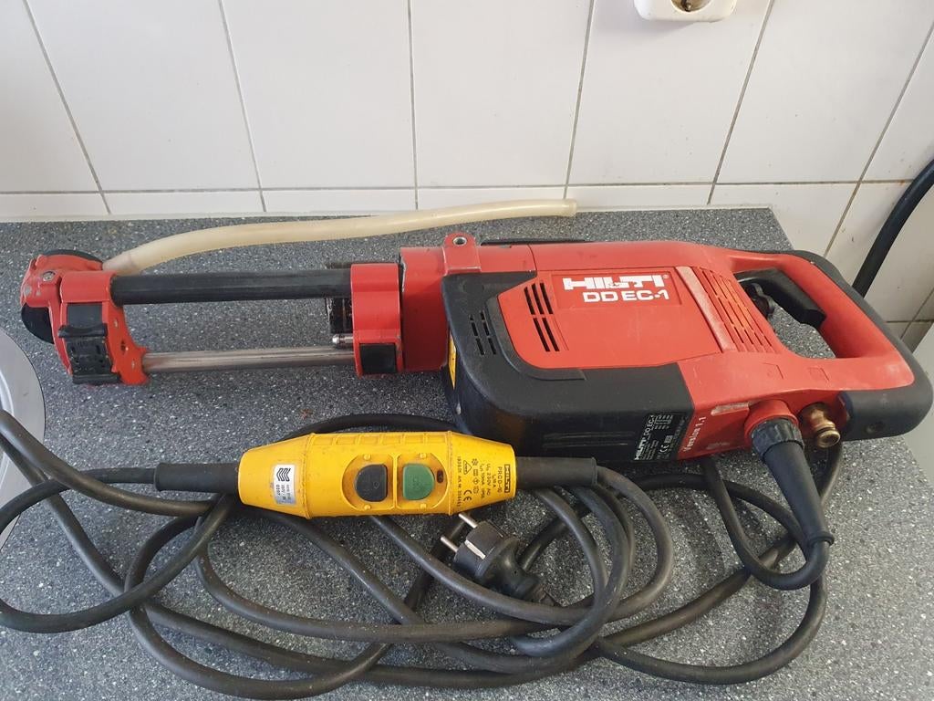 Nette en goedwerkende Hilti DD EC 1diamant boormachinechine, Doe-het-zelf en Verbouw, Gereedschap | Handgereedschap, Ophalen of Verzenden