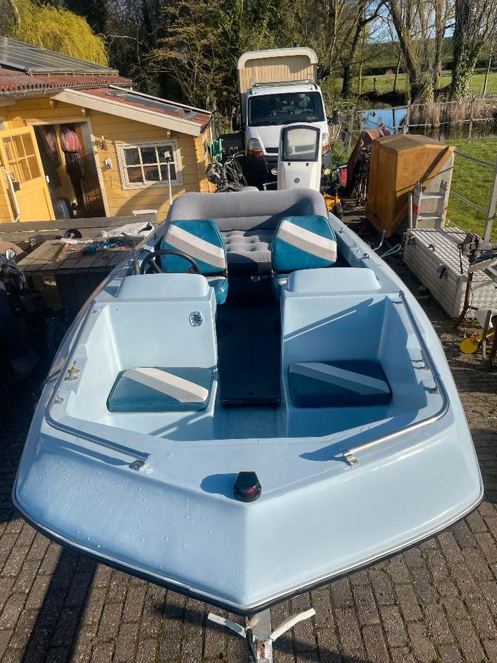 Bowrider Open Bow Trihull, Watersport en Boten, Vis- en Consoleboten, Gebruikt, Tot 10 pk, 3 tot 6 meter, Benzine, Buitenboordmotor