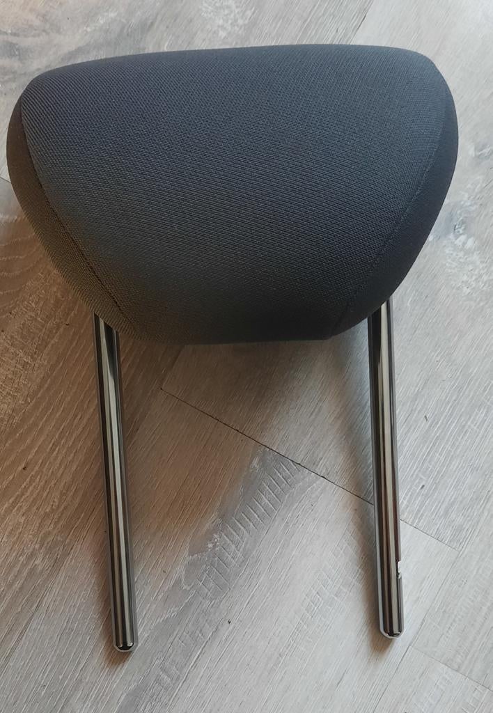 Te koop: stevige nette Hoofdsteun voor een Seat auto., Ophalen of Verzenden, Gebruikt