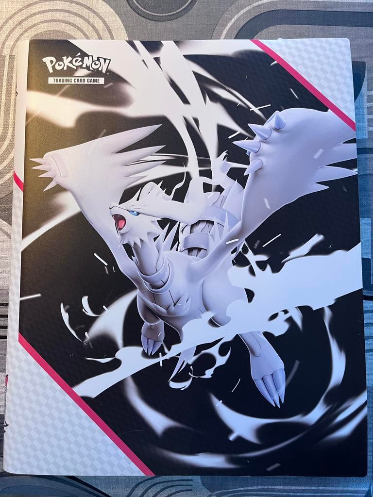 White flair map met base set NM/M., Ophalen of Verzenden, Nieuw, Meerdere kaarten