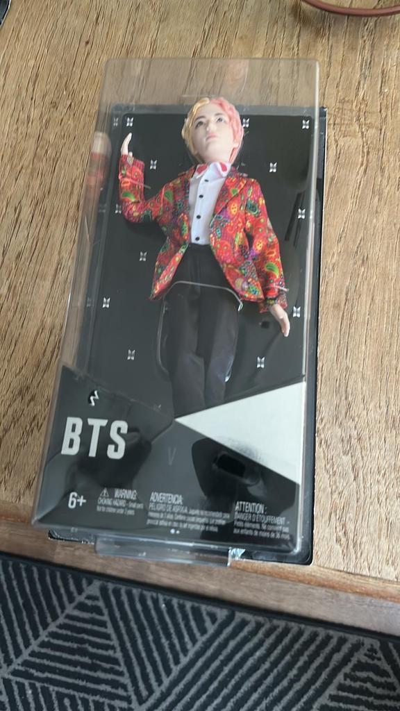 BTS poppen - V en Jimin (nieuw in verpakking), Ophalen of Verzenden, Overige typen
