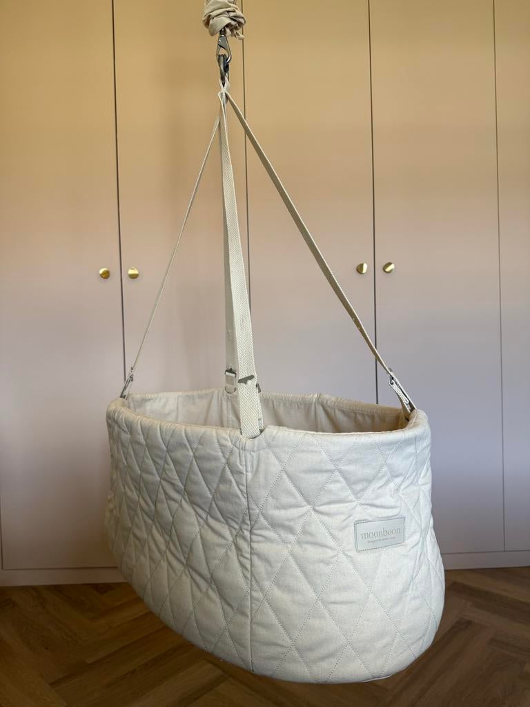 Moonboon wieg + motor + deurhaak + ophangsysteem, Kinderen en Baby's, Babywiegjes en Ledikanten, Ophalen, Zo goed als nieuw, Wieg