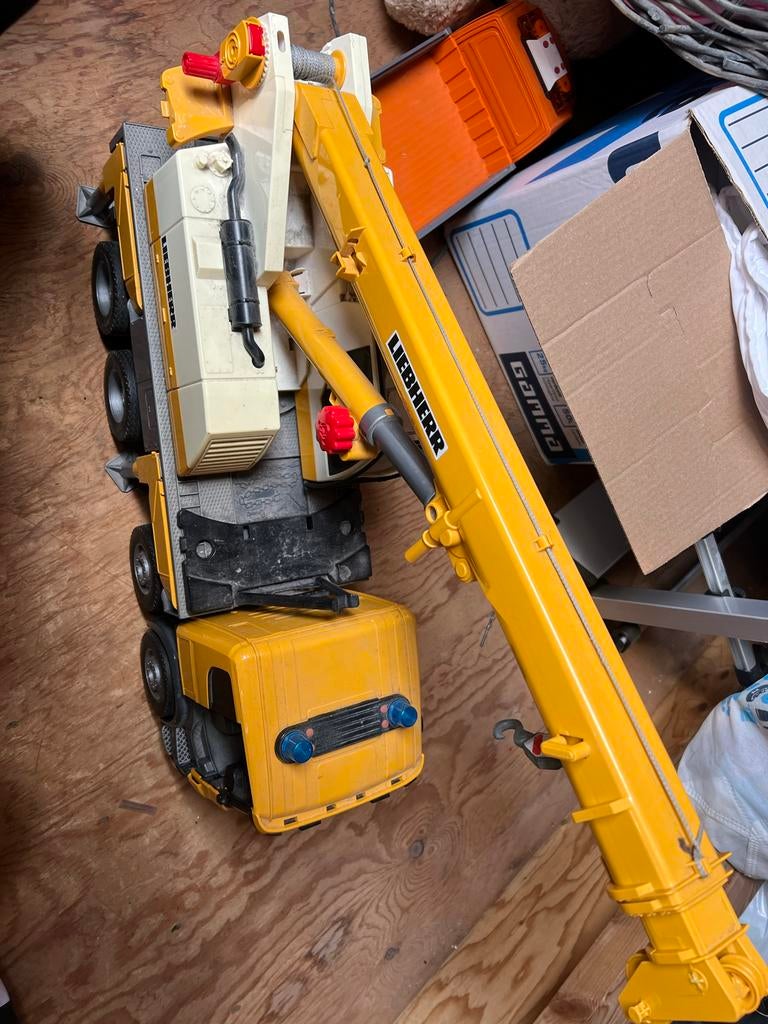 Scania Liebherr Hijskraan Speelgoed, Kinderen en Baby's, Speelgoed | Speelgoedvoertuigen, Ophalen, Gebruikt