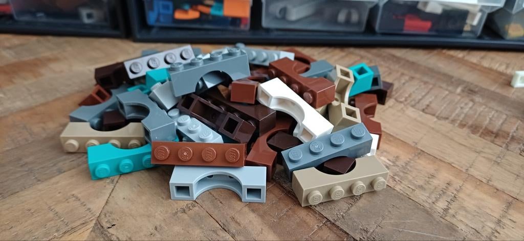 50x Lego Arch 1x4 in diverse kleuren MOC, Gebruikt, Lego, Ophalen of Verzenden, Losse stenen