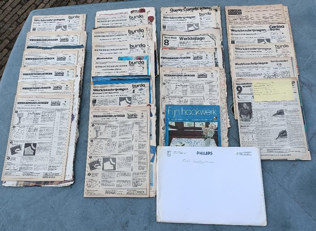 Vintage 1970 BURDA patroonblad Barbie, borduren, haken (N76), Hobby en Vrije tijd, Kledingpatronen, Ophalen of Verzenden, Gebruikt